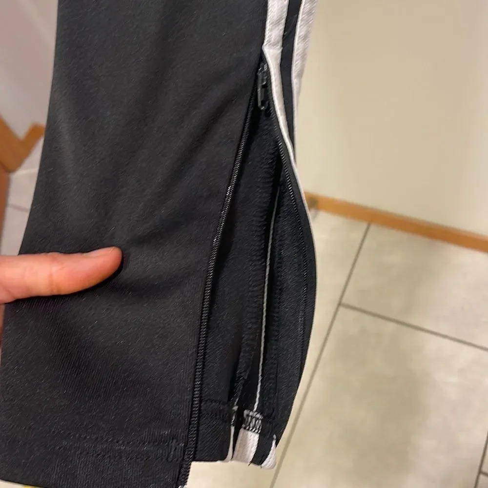 Adidas kids sweatpants - Picture 8 of 16